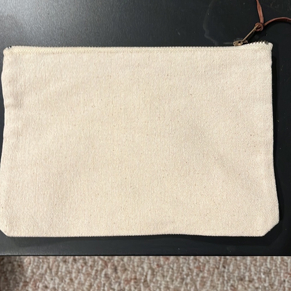 Small pouch - Picture 2 of 3